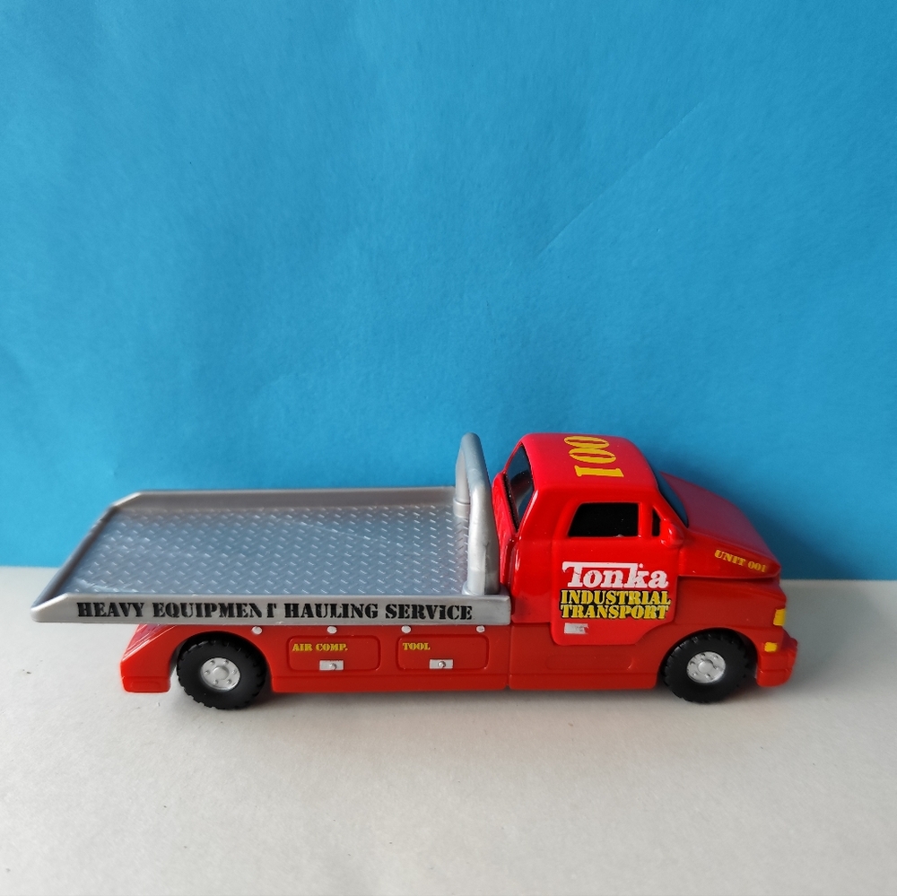 2008 Hasbro Tonka Tow Truck